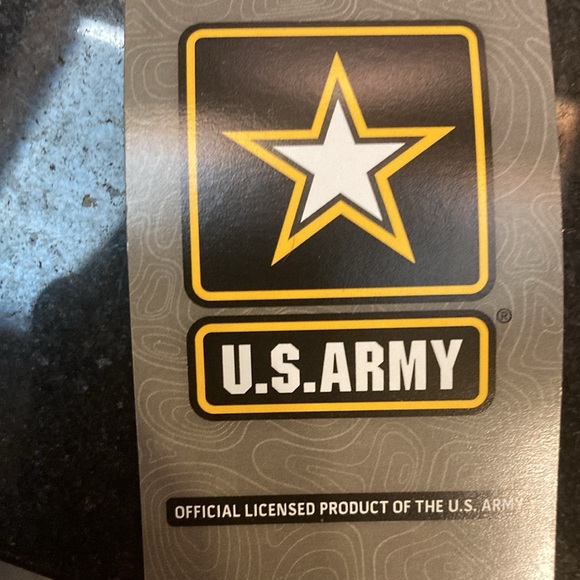 New United States Army t-shirt. Tan in color with black letters. US Army /sleeve - Picture 4 of 6